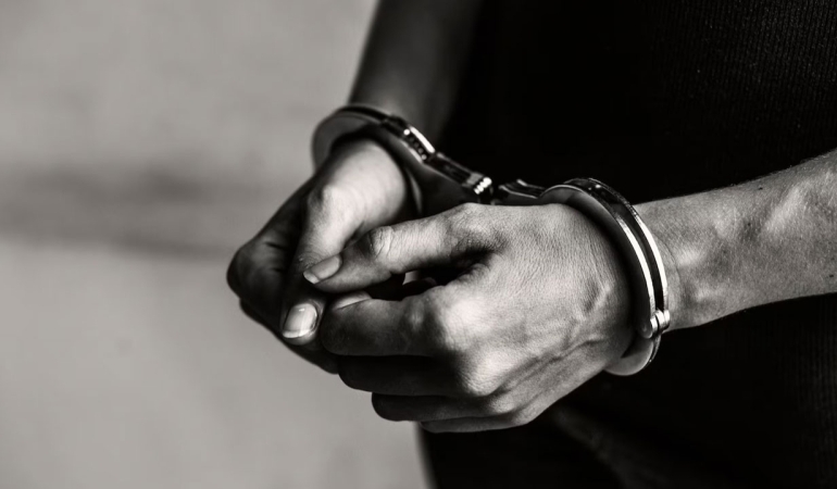 Şişli'deki etkinlikte 'Cumhurbaşkanı'na hakaret ettikleri' gerekçesiyle 2 şüpheli gözaltına alındı